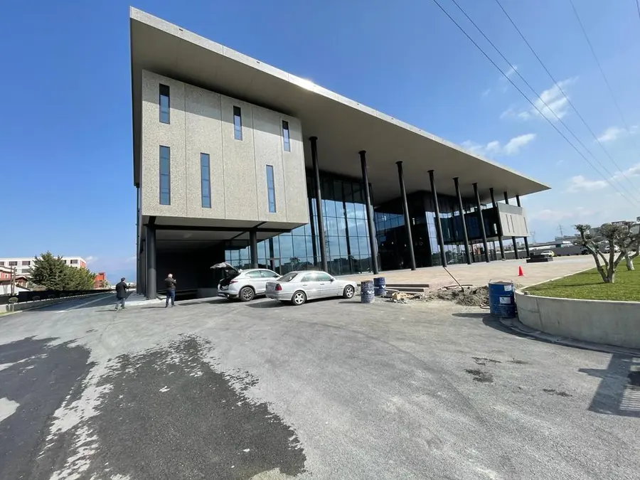 Nova Home Shopping Center, Tiranë